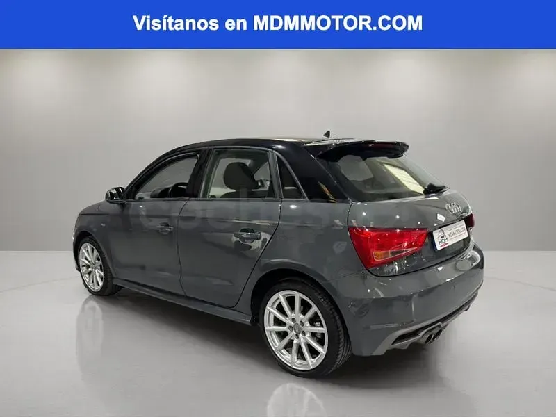 Usado Audi A1 Sportback Premium 125 CV (91 kW) 2018 Gris / plata Utilitario
