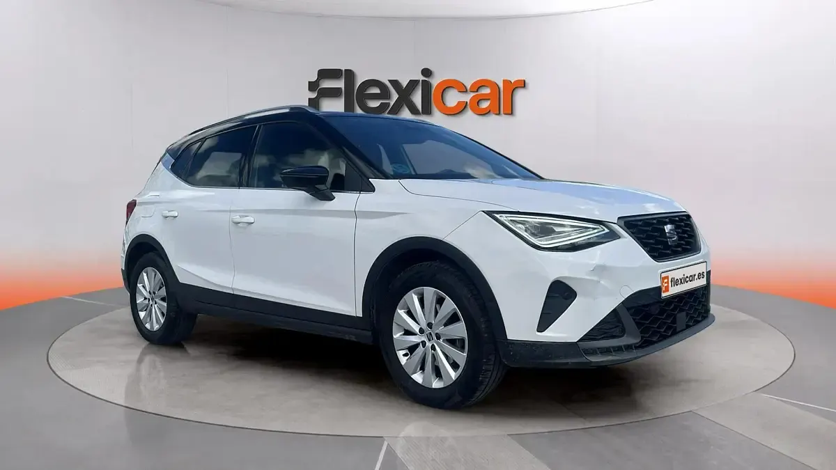 Usado Seat Arona FR 110 CV (80 kW) 2022 SUV