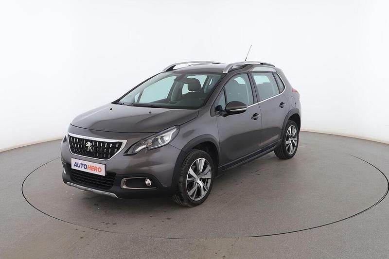 Gris Usado 2017 Peugeot 2008 Allure SUV | 13.099 € (Un poco caro) - Imagen 1/3