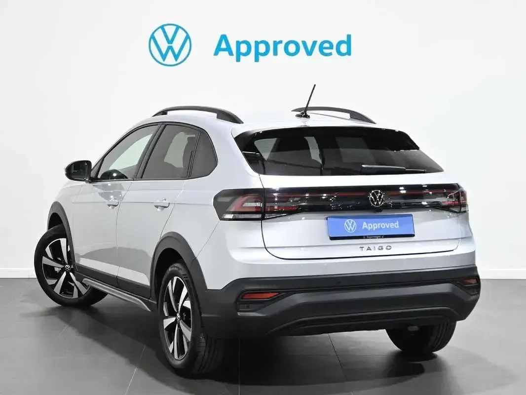 Usado VW Taigo 116 CV (85 kW) 2025 Plateado SUV