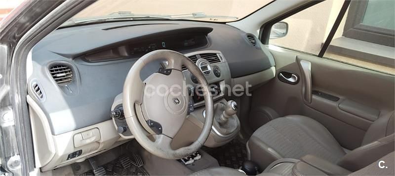 Usado Renault Grand Scénic II Dynamique 120 CV (88 kW) 2005 Negro Monovolumen
