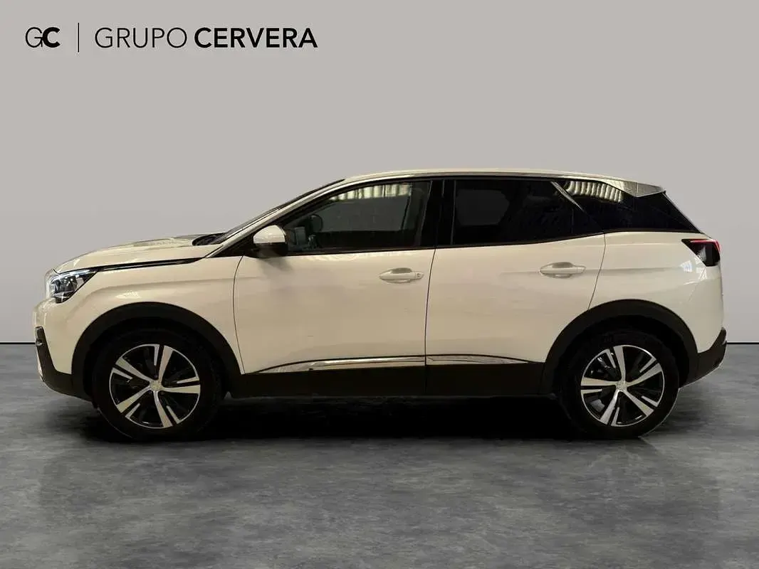 Usado Peugeot 3008 Allure 131 CV (96 kW) 2021 Blanco SUV