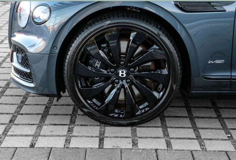 Gris Usado 2022 Bentley Flying Spur Berlina | 235.000 € - Imagen 1/4