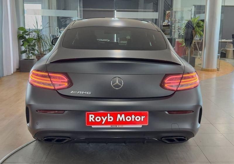 Usado Mercedes C43 AMG AMG 367 CV (269 kW) 2018 Gris Coupe