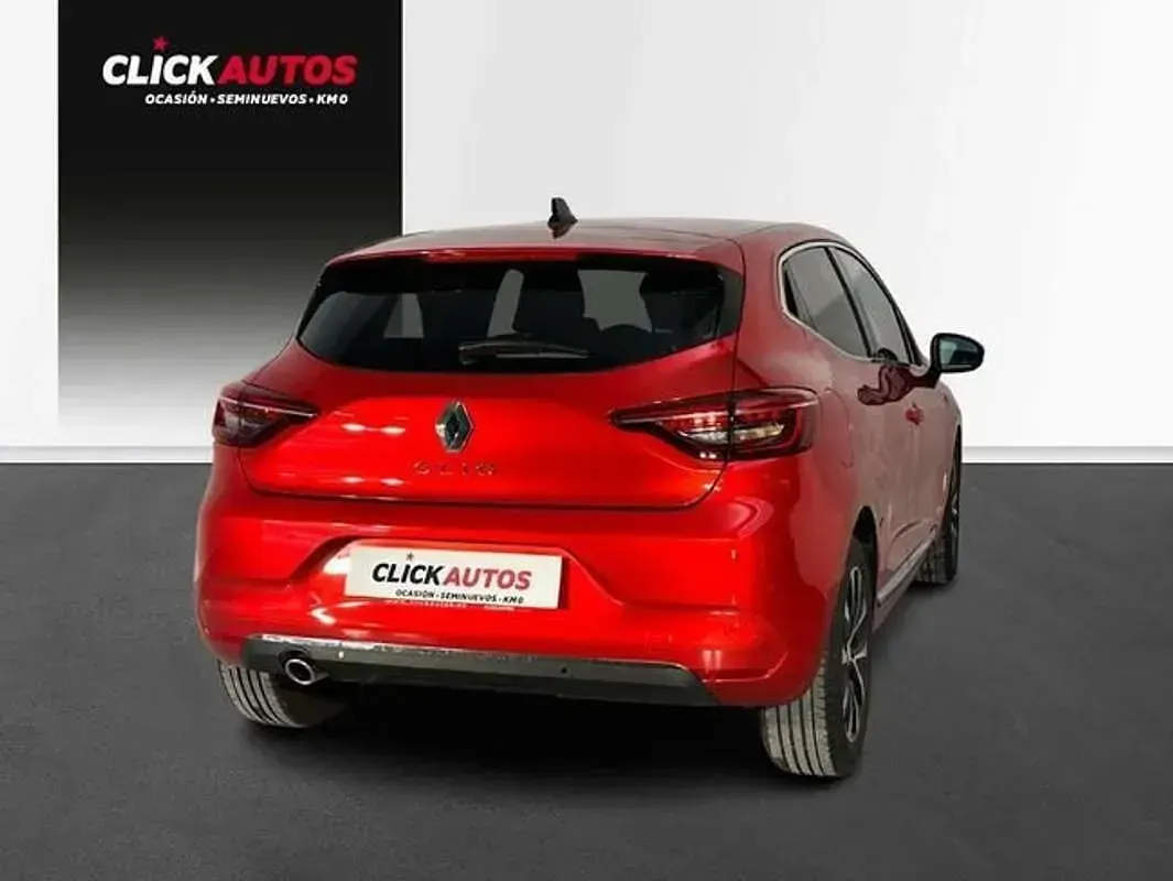 Usado Renault Clio Techno 91 CV (66 kW) 2023 Rojo Utilitario