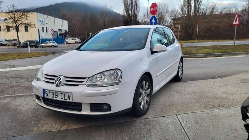 Blanco Usado 2005 VW Golf IV Highline Utilitario | 6500 € (Precio justo) - Imagen 1/4