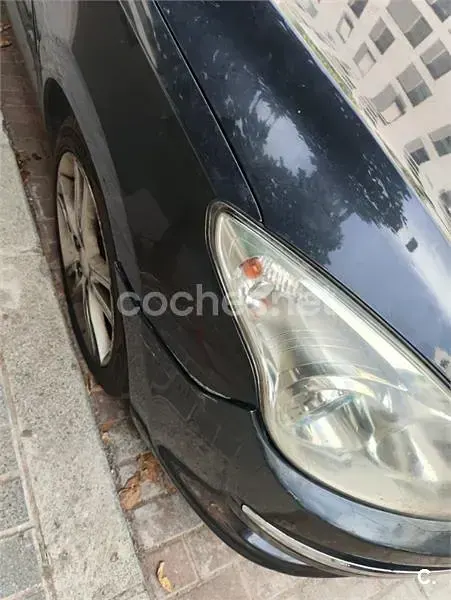 Usado Hyundai i30 Style 115 CV (84 kW) 2008 Negro Familiar