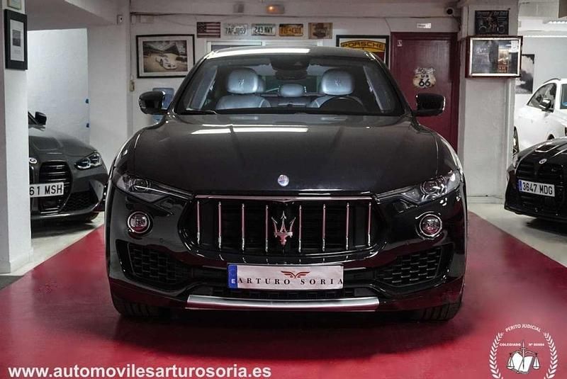 Usado Maserati Levante 275 CV (202 kW) 2017 Negro SUV