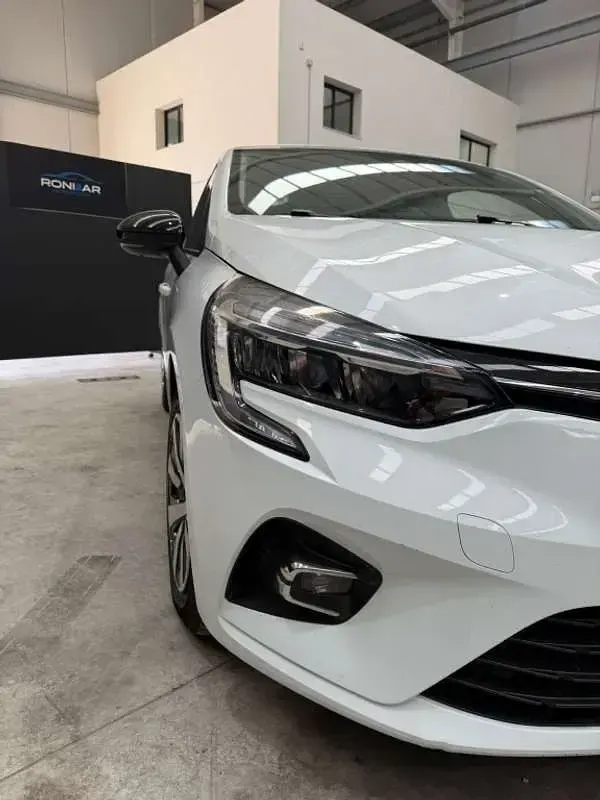 Usado Renault Clio Equilibre 101 CV (74 kW) 2022 Blanco Utilitario