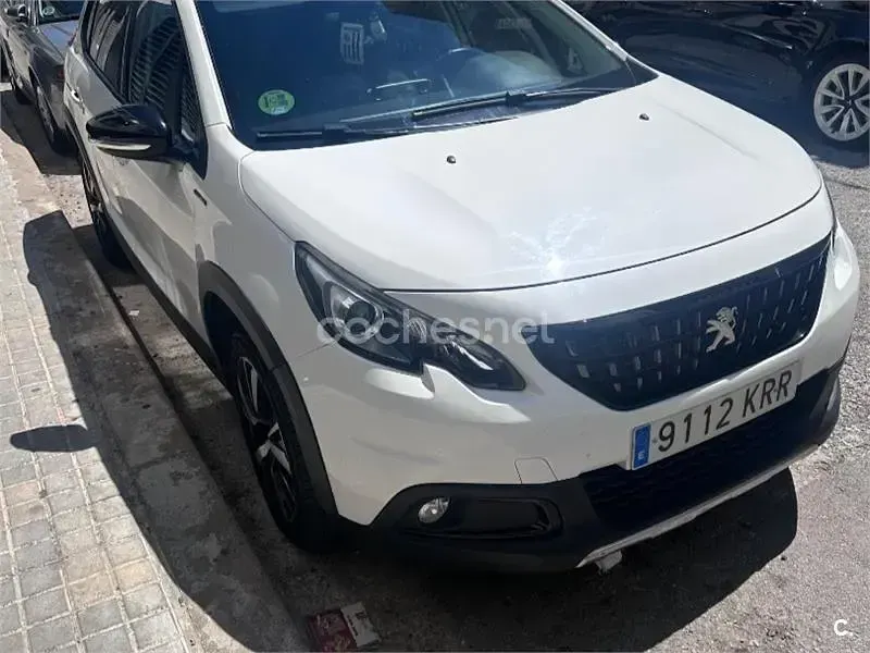 Usado Peugeot 2008 GT-line 110 CV (80 kW) 2018 Blanco SUV