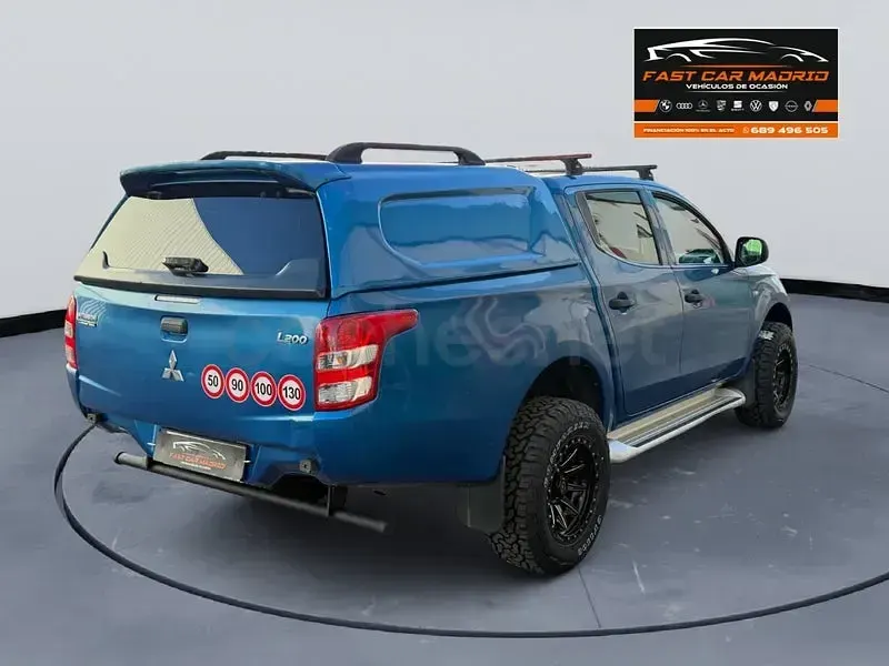Usado Mitsubishi L200 154 CV (113 kW) 2019 Azul Pickup/Camioneta