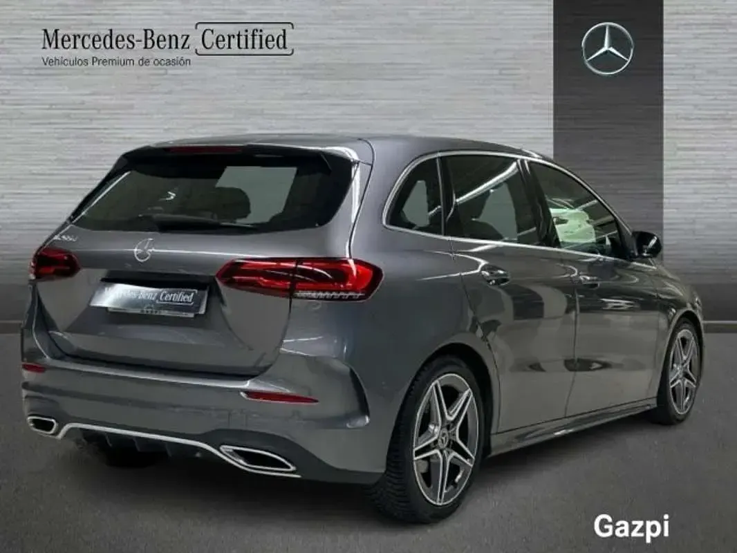 Usado Mercedes B200 AMG line 150 CV (110 kW) 2022 Utilitario