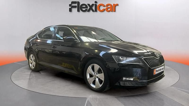 Begagnad Skoda Superb Style 150 HK (110 kW) 2017 Sedan