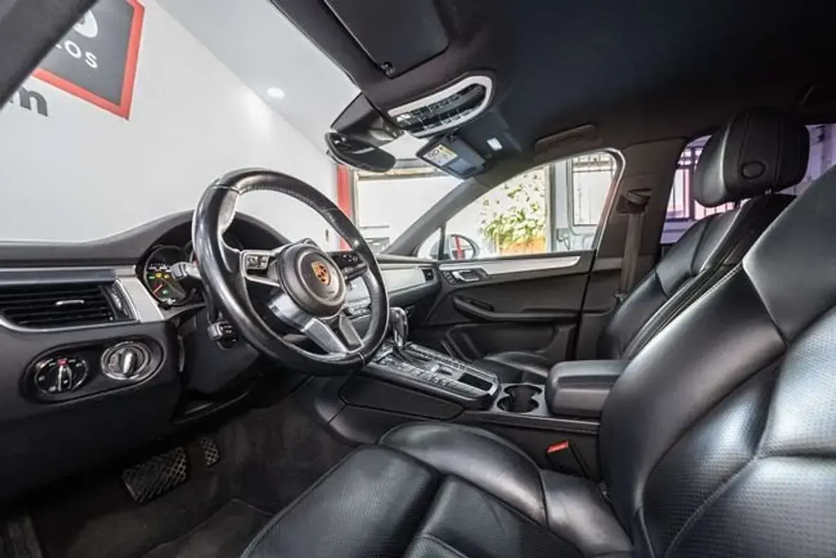 Usado Porsche Macan 258 CV (189 kW) 2016 Plateado SUV