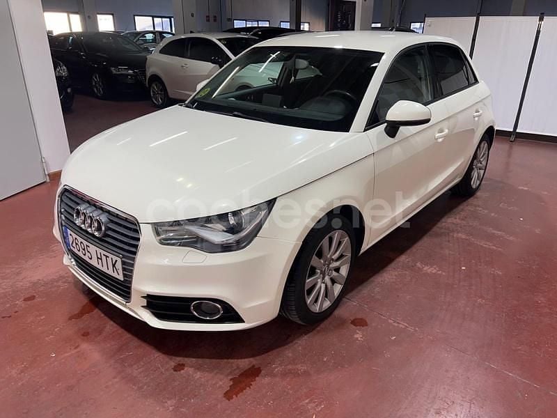 Usado Audi A1 Sportback Ambition 90 CV (66 kW) 2013 Blanco Utilitario