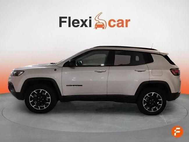 Usado Jeep Compass Trailhawk 240 CV (176 kW) 2022 Gris SUV