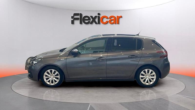 Usado Peugeot 308 Style 131 CV (96 kW) 2020 Gris Berlina