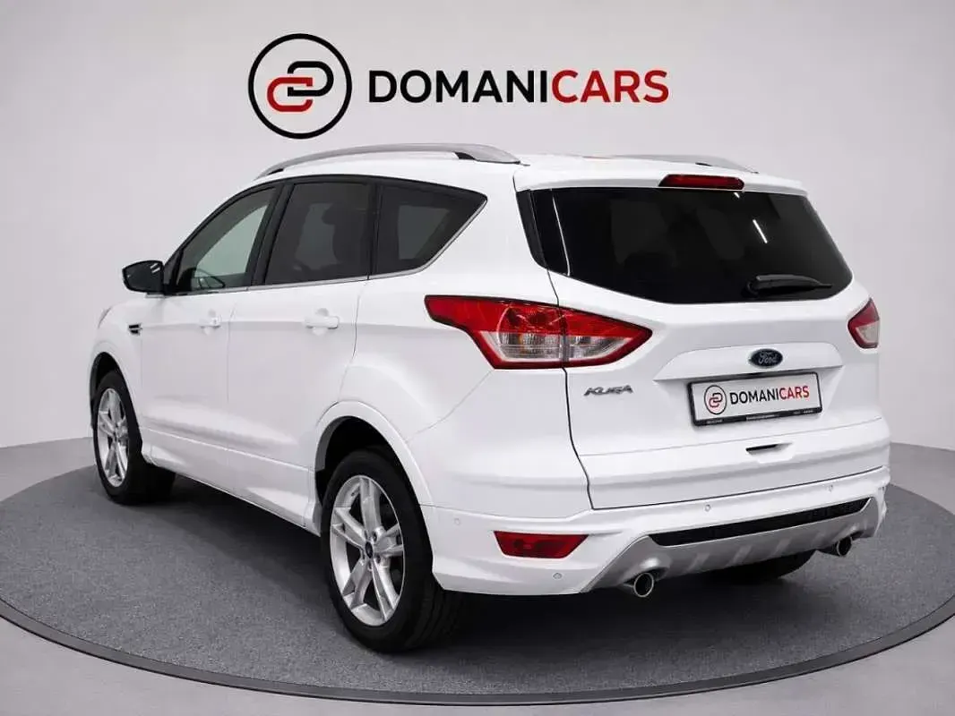 Usado Ford Kuga Titanium 179 CV (131 kW) 2016 Blanco SUV