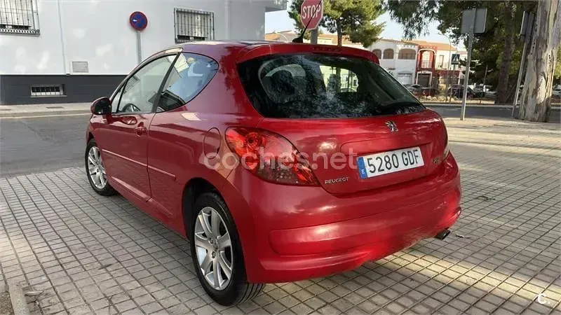 Usado Peugeot 207 Sport 110 CV (80 kW) 2008 Rojo Berlina