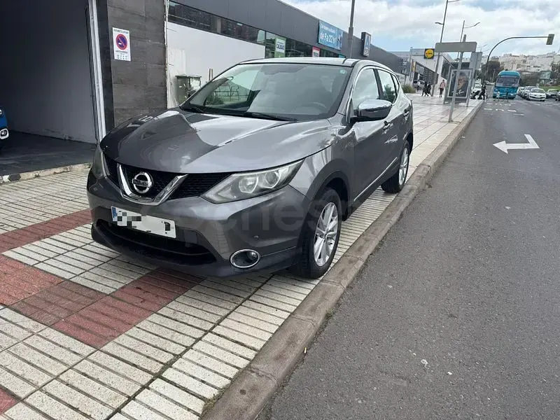 Usado Nissan Qashqai Acenta 115 CV (84 kW) 2017 Gris / plata SUV