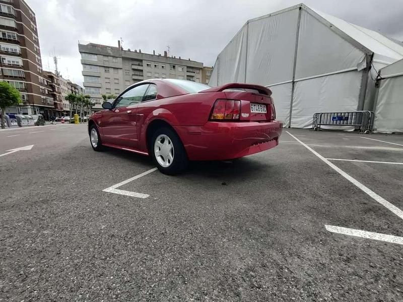 Usado Ford Mustang 152 CV (111 kW) 1999 Rojo Coupe