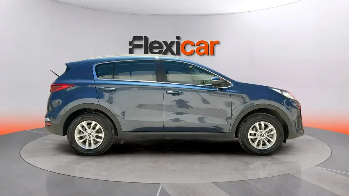 Usado Kia Sportage Plus 115 CV (84 kW) 2019 Gris SUV