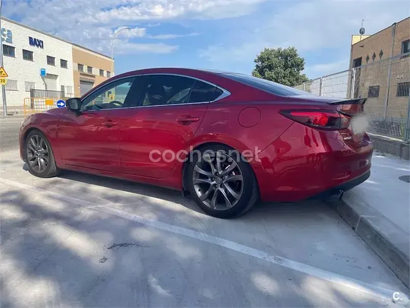 Usado Mazda 6 Luxury 175 CV (128 kW) 2018 Rojo Berlina