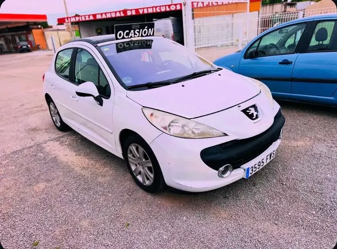 Usado Peugeot 207 Sport 120 CV (88 kW) 2007 Blanco Utilitario