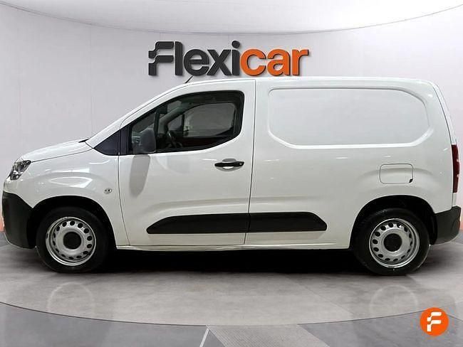 Usado Citroën Berlingo Live 100 CV (73 kW) 2018 Blanco Monovolumen
