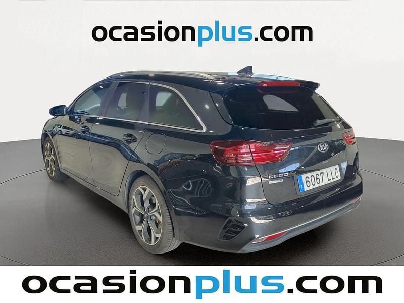 Usado Kia Ceed 120 CV (88 kW) 2020 Negro Utilitario