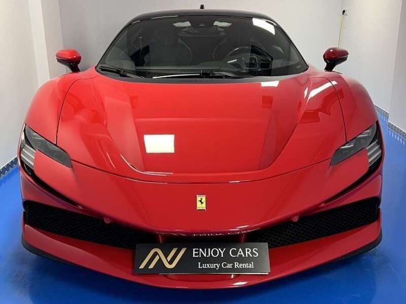 Usado Ferrari SF90 734 kW (999 CV) 2022 Rojo Coupe