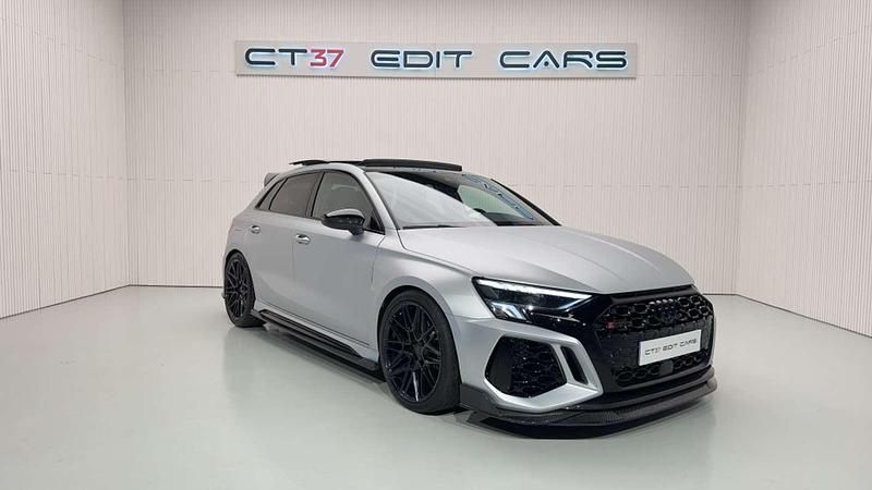 Usado Audi RS3 Sportback Sport 400 CV (294 kW) 2022 Gris Utilitario