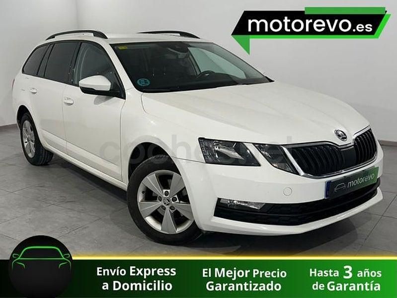 Usado Skoda Octavia Ambition 116 CV (85 kW) 2018 Blanco Familiar