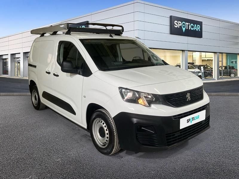 Usado Peugeot Partner 98 CV (72 kW) 2021 Blanco Monovolumen