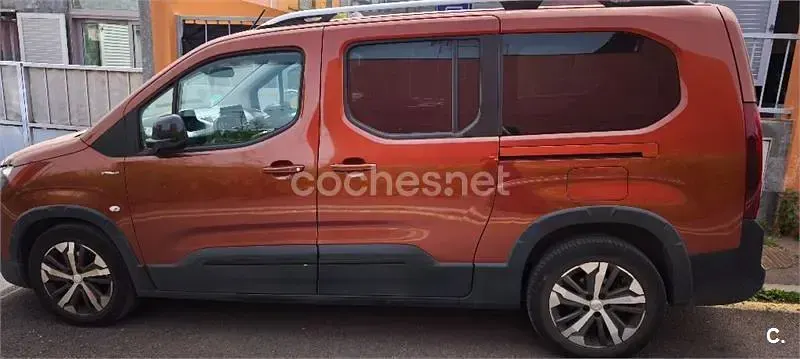 Usado Peugeot Rifter GT-line 130 CV (95 kW) 2019 Marrón Monovolumen