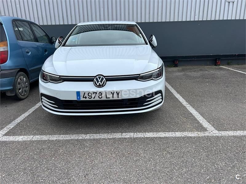 Usado VW Golf VIII Life 110 CV (80 kW) 2022 Blanco Berlina