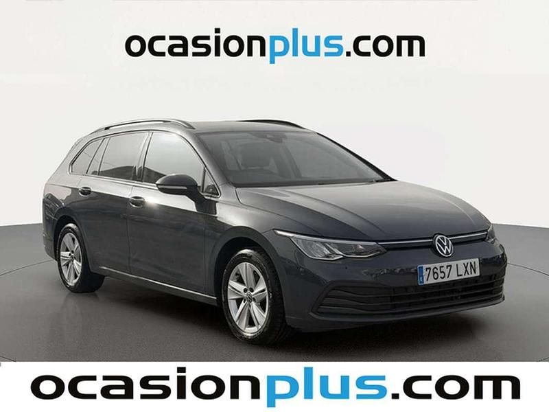 Usado VW Golf VIII Life 116 CV (85 kW) 2022 Gris Familiar