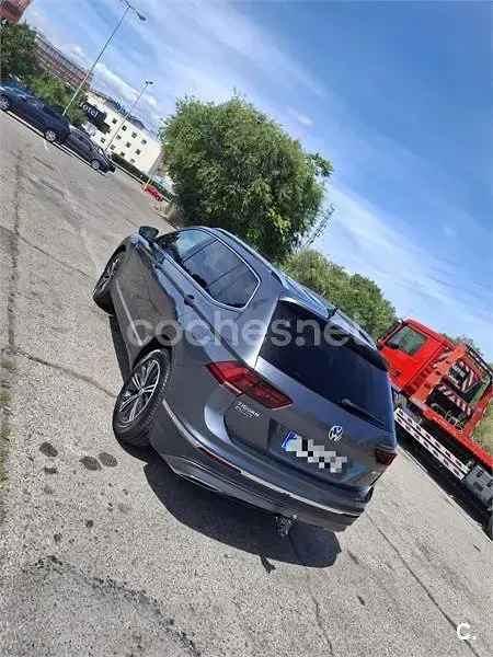 Usado VW Tiguan Allspace Advance 150 CV (110 kW) 2018 Gris / plata SUV