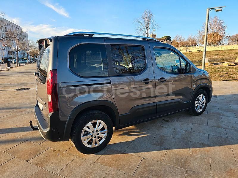 Usado Peugeot Rifter Allure 130 CV (95 kW) 2021 Gris / plata Monovolumen
