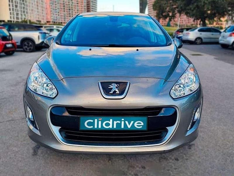 Usado Peugeot 308 SW Active 120 CV (88 kW) 2013 Beige Familiar