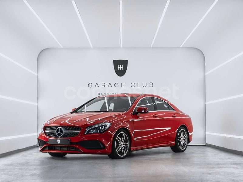 Rojo Usado 2018 Mercedes CLA180 AMG line Berlina | 19.999 € (Precio justo) - Imagen 1/4