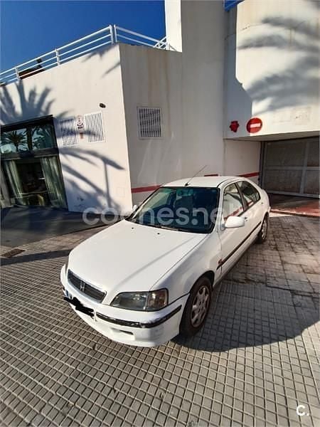 Usado Honda Civic ES 125 CV (91 kW) 1999 Blanco Berlina