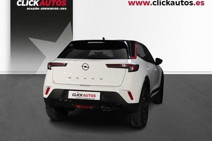 Usado Opel Mokka GS Line 130 CV (95 kW) 2022 Blanco SUV