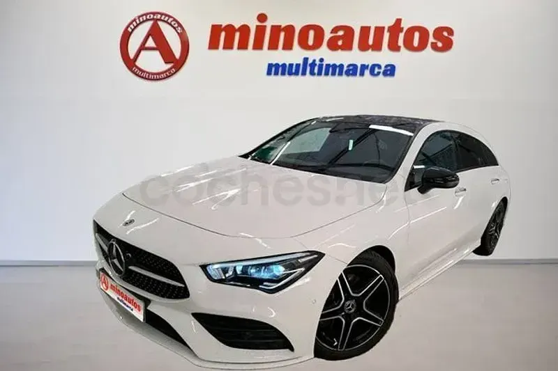 Usado Mercedes CLA200 Shooting Brake 150 CV (110 kW) 2020 Blanco Familiar