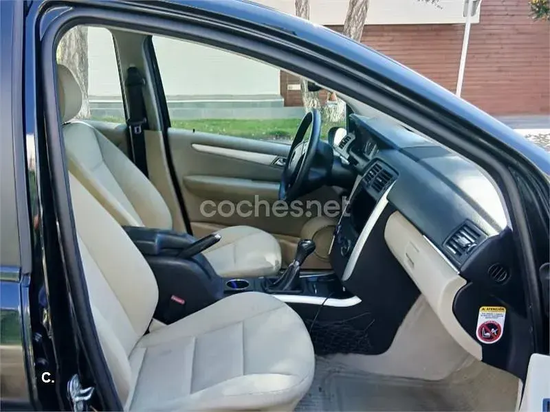 Usado Mercedes B150 95 CV (69 kW) 2007 Negro Monovolumen