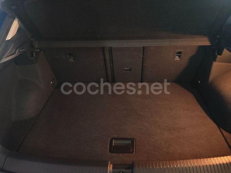 Usado VW T-Roc Advance 115 CV (84 kW) 2022 Azul SUV