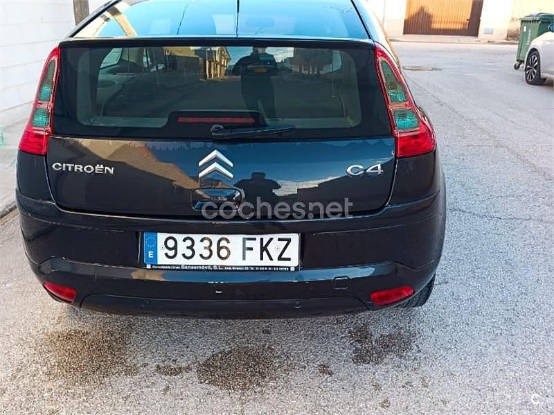 Usado Citroën C4 110 CV (80 kW) 2007 Negro Berlina