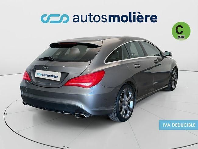 Usado Mercedes CLA180 122 CV (89 kW) 2016 Gris Berlina