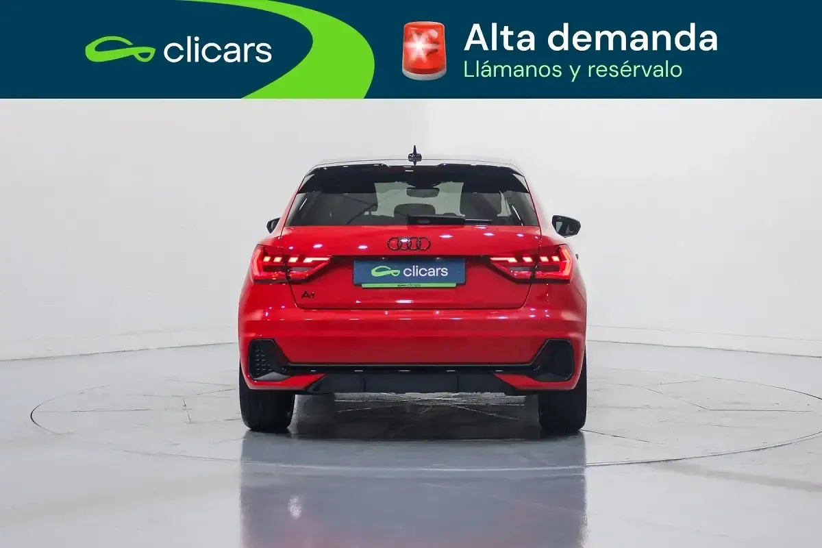 Usado Audi A1 Sportback 110 CV (80 kW) 2022 Rojo Utilitario