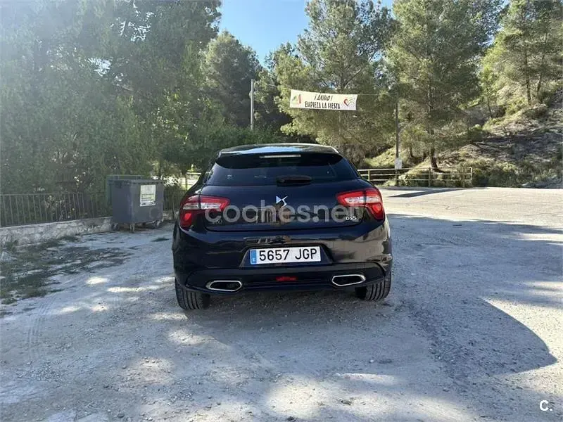 Usado DS Automobiles DS5 181 CV (133 kW) 2016 Azul Utilitario